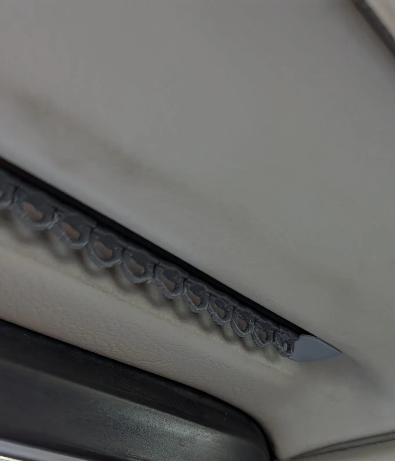 Ganchos para riel cortina VW T4 – Pack de 24 unidades