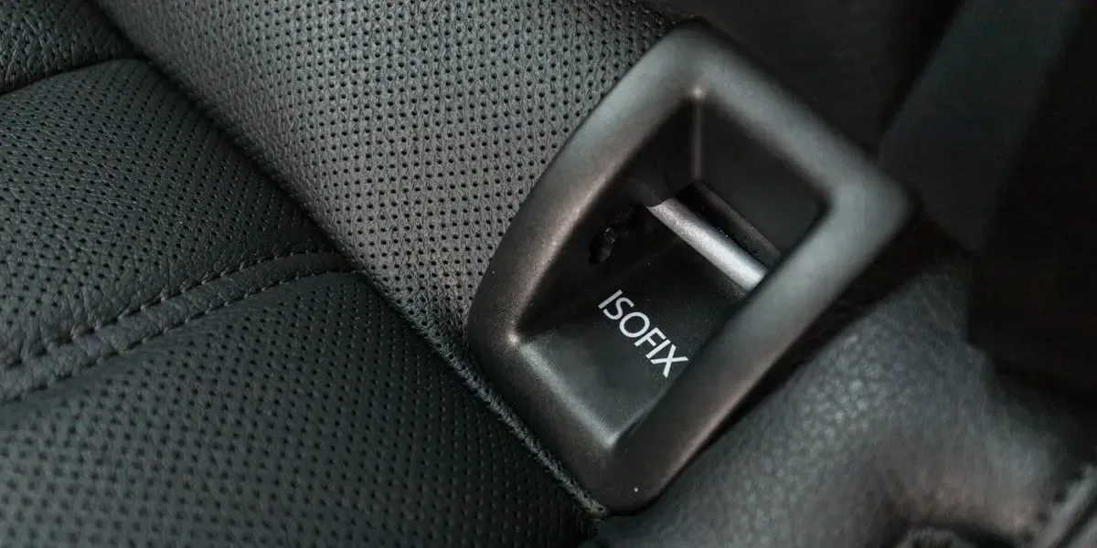 ISOFIX en la furgoneta: mejora la seguridad de los niños