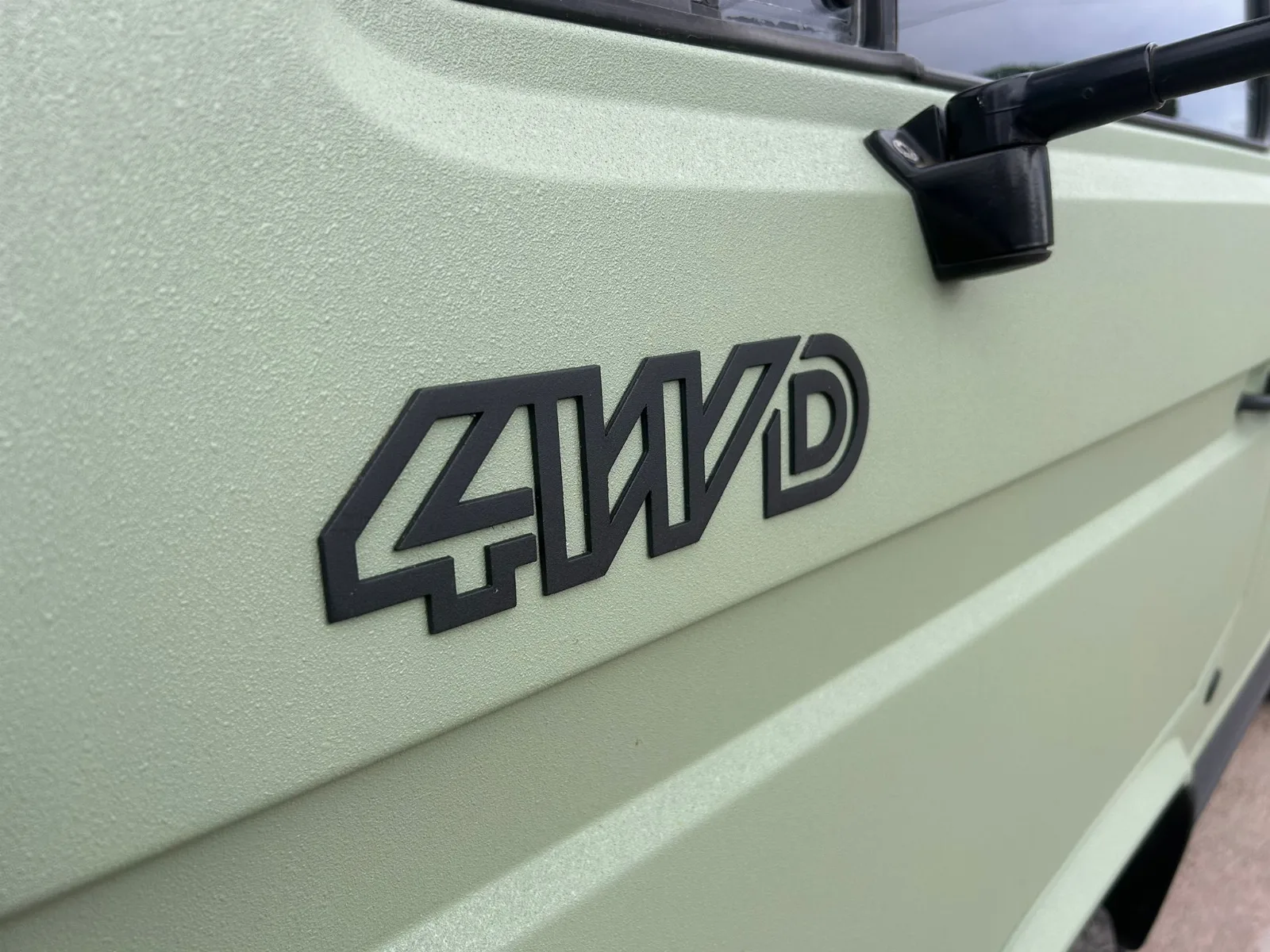 Juego de emblemas VW T3 Syncro – Morro y laterales (4WD + Syncro) - vista 2