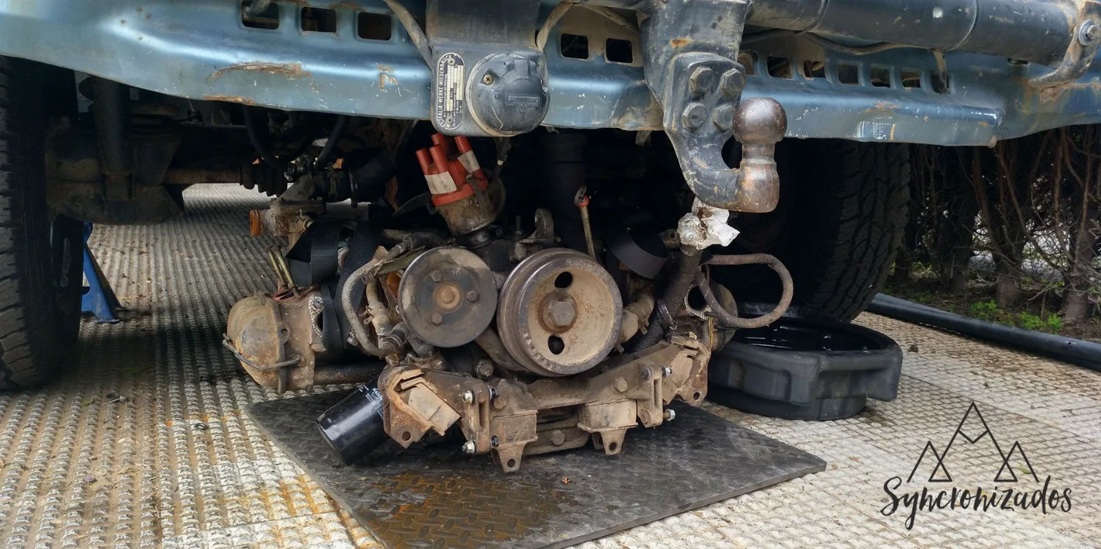 Motor en el suelo